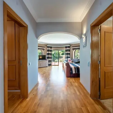 בית נופש In Quinta Do With Golf Views *
