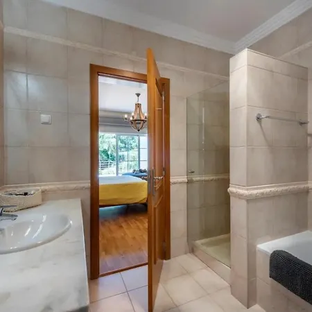 In Quinta Do With Golf Views Holiday home Almancil