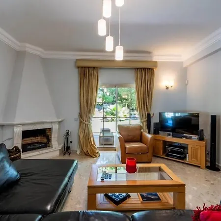 Holiday home In Quinta Do With Golf Views Almancil